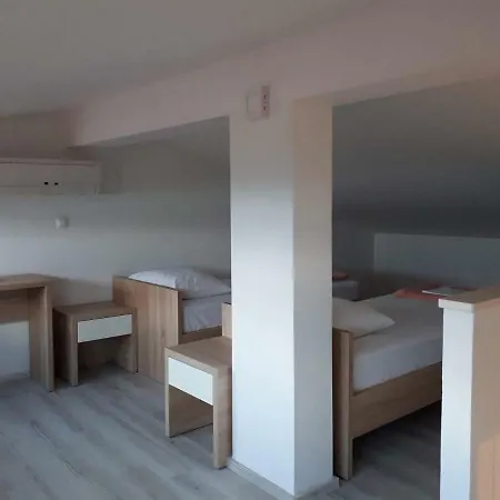 Simic Apartment Starigrad Paklenica