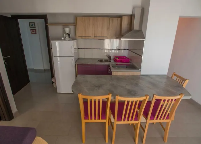 Simic * Starigrad Paklenica